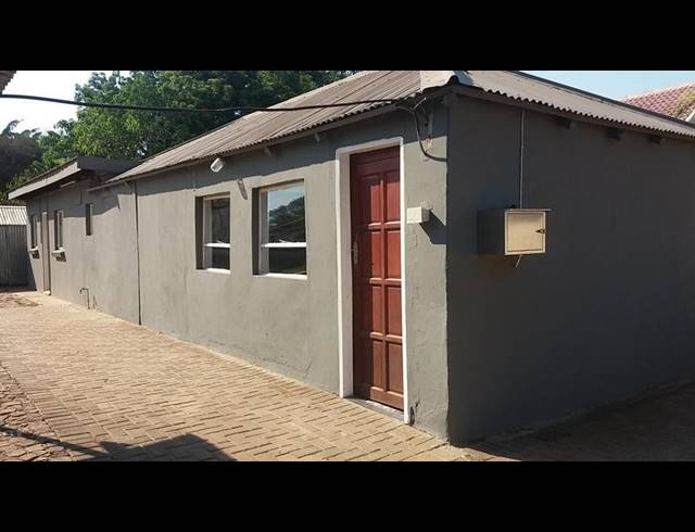 1 BEDROOM PROPERTY TO RENT IN MOKOPANE CENTRAL